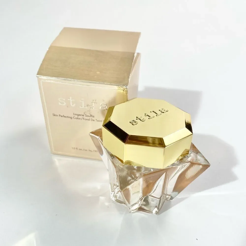Stila lingerie soufflé foundation makeup, shade 6